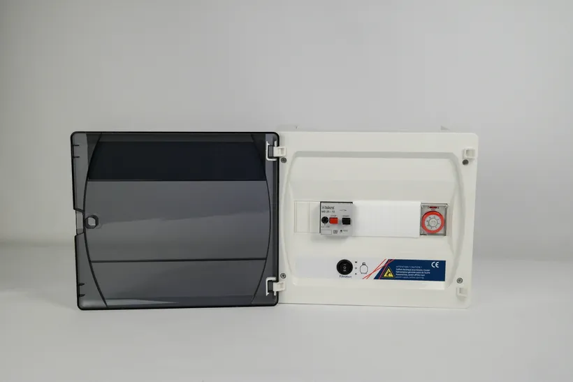 COFFRET FILTRATION ALIZE MONO OU BALAI 6,3-10A 3 COFFRET FILTRATION ALIZE MONO OU BALAI 6,3-10A