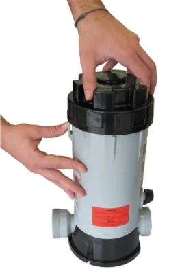 KOKIDO DISTRIBUTEUR AUTO CHLORE 4KG + RACCORDS 7 KOKIDO DISTRIBUTEUR AUTO CHLORE 4KG + RACCORDS -Cash Piscines Boutique distributeur auto chlore 4kg raccords 2