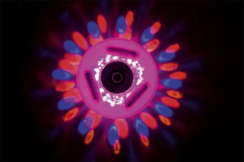 Bestway LUMIERE FLOTTANTE A LEDS DIAM 18 Cm 9 Bestway LUMIERE FLOTTANTE A LEDS DIAM 18 Cm – Image 7